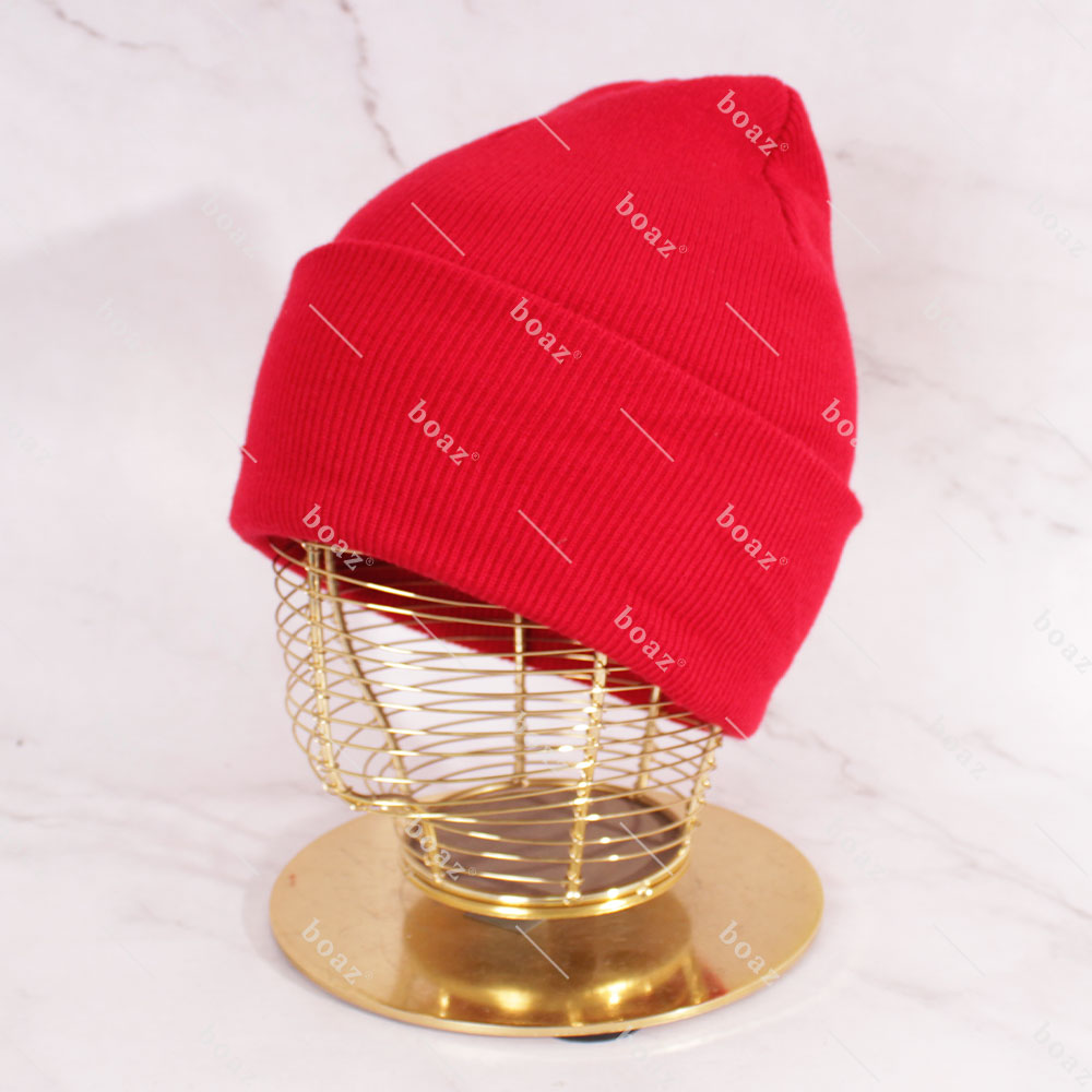 GORRO BEANIE BORDADO ROJO (unidad)