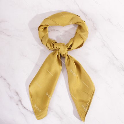 PAÑUELO 70X70 DORADO X1