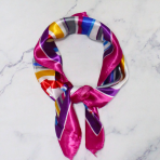 PAÑUELO 50X50 LINEAS 2 FUCSIA